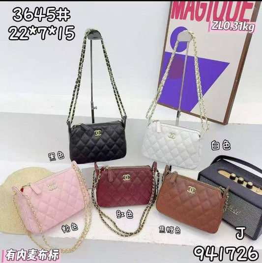 Chanel
 Clutch On chain Caviar
22cm 

with box
🎁🎁🎁

90 dhs🪙💕

Zain95
♥️♥️♥️