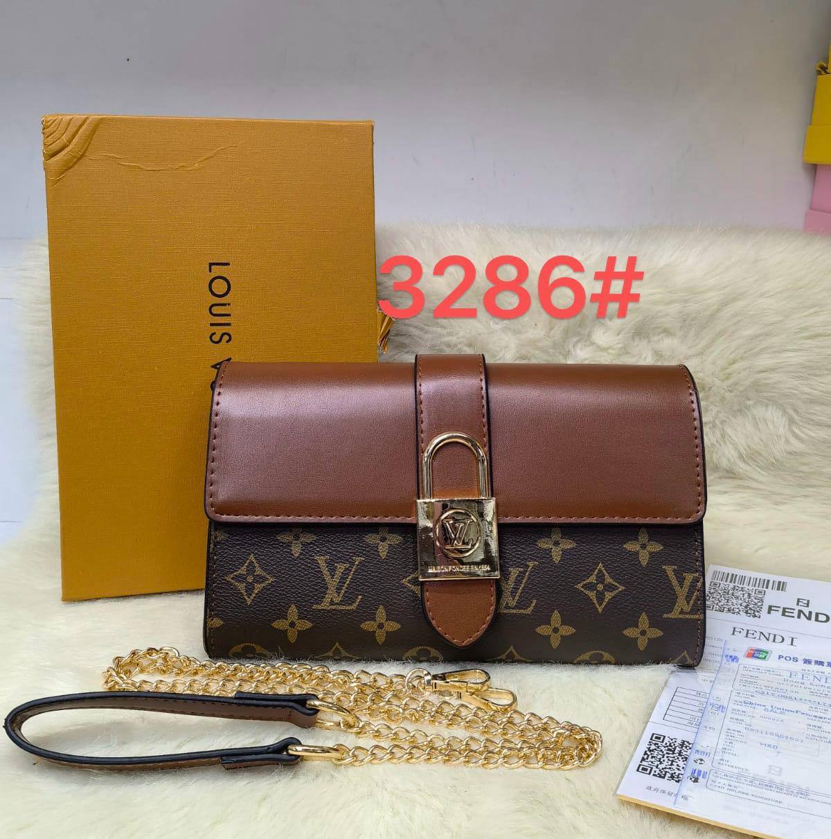 Bagsق
Update Stock
80 dhs✅ 

with box
🎁🎁🎁

good quality

Zain50
♥️♥️♥️