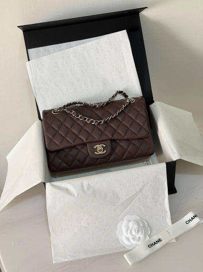 Chanel classic vip quality 
Size : 25 cm

For Price 👇 WhatsApp✅
0568585901 
0507557372
0552275751 Owner Zain 👌

Zain315
♥️♥️♥️