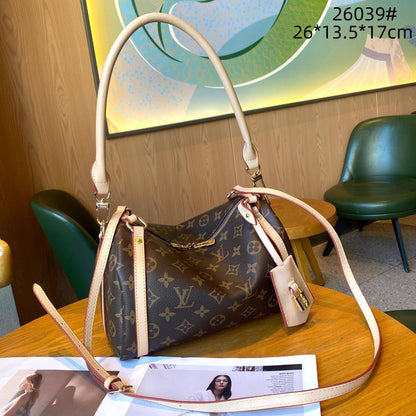 LV
High quality
With box 🎁

110 dhs✅

Zain136
♥️♥️♥️