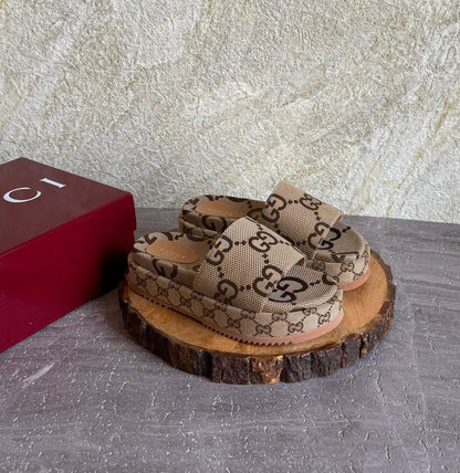 GUCCI 
SuperMaster Quality 💯
550 dhs🇦🇪🇦🇪 only big & high Heel
450 dhs🇦🇪🇦🇪 other 

Size: 36-41💥

Zain171
♥️♥️♥️