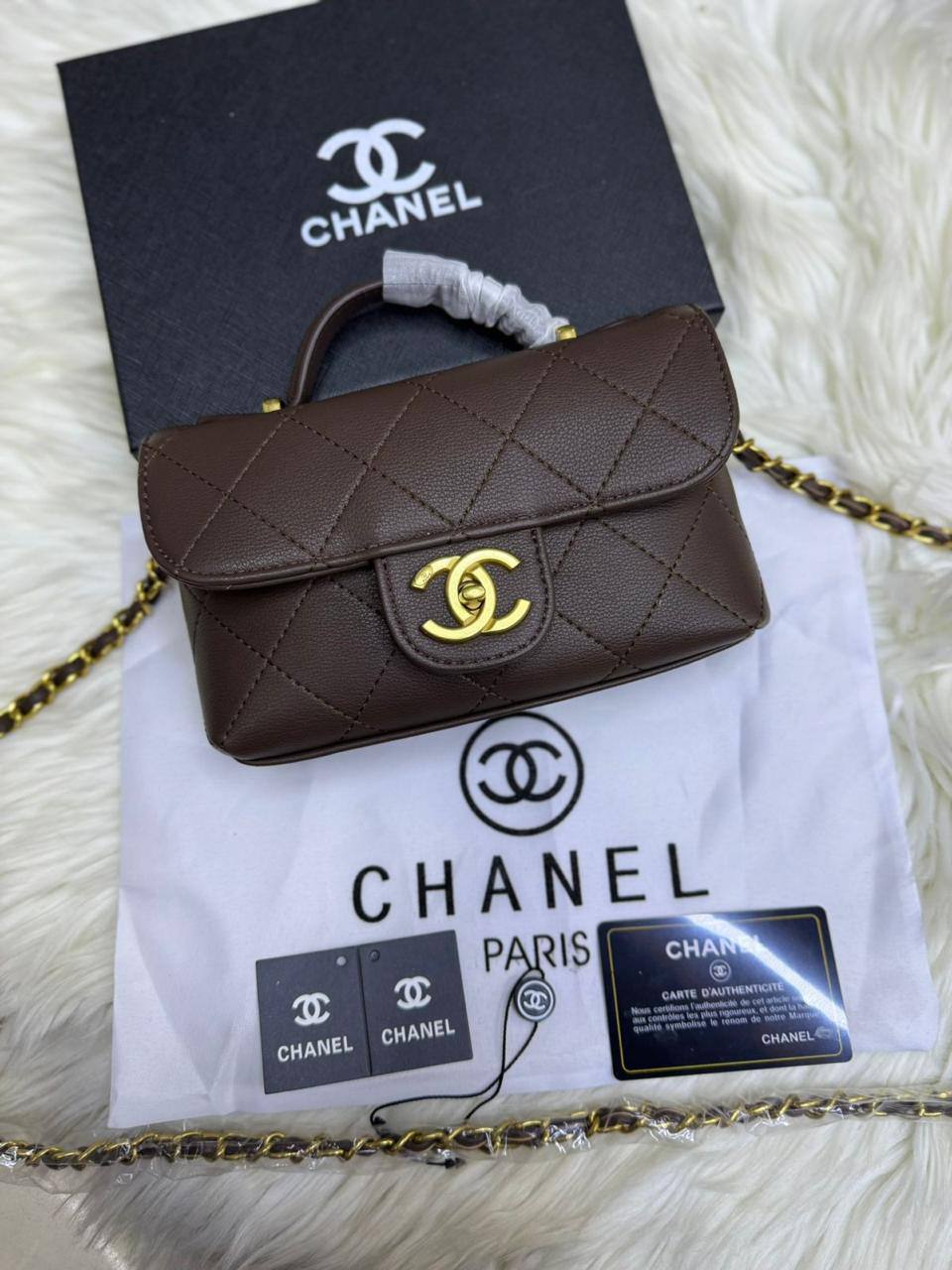 🌟 Chanel 25K
1️⃣ First quality +🎁

Size : 20 * 15 cm

90 dhs🗽

with box 🎁

Zain115
♥️♥️♥️