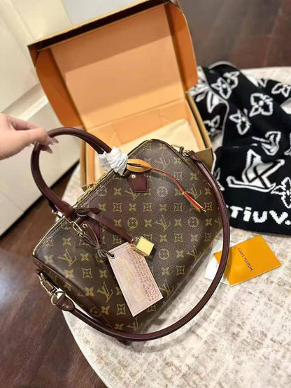 LV
Master💓💓
330 dhs✅

Zain297
♥️♥️♥️