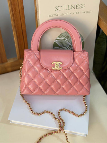 CHANEL 💫
Super Master Quality ⚡️
Original Packing 🎁
Size 19Cm📏

For Price 👇 WhatsApp✅
0568585901 
0507557372
0552275751 Owner Zain 👌

Zain321
♥️♥️♥️