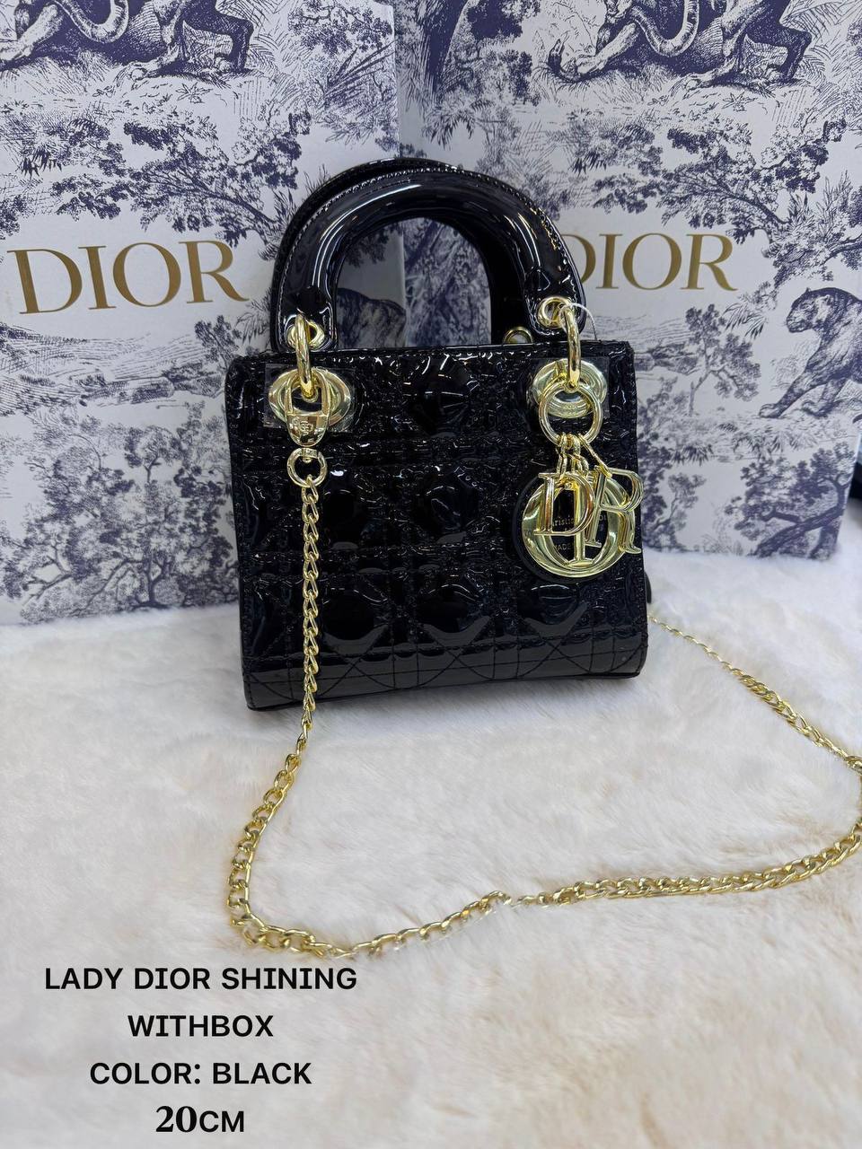 ᴄʜʀɪsᴛɪᴀɴ Dior ʟᴀᴅʏ ᴅɪᴏʀ
ʜᴀɴᴅʙᴀɢ ᴡɪᴛʜ ʟᴏɴɢ sᴛʀᴀᴘ
ᴡɪᴛʜ ʙᴏx🎁🎁🎁
ɢʟᴏssʏ ᴍᴀᴛᴇʀɪᴀʟ
sɪᴢᴇ:𝟐𝟎ᴄᴍ
110 dhs💓

Zain56
♥️♥️♥️