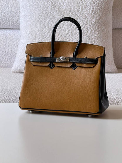 Hermes
Birkin 25cm💥Master quality ✅with box📦
630 dhs✅

Zain52
♥️♥️♥️