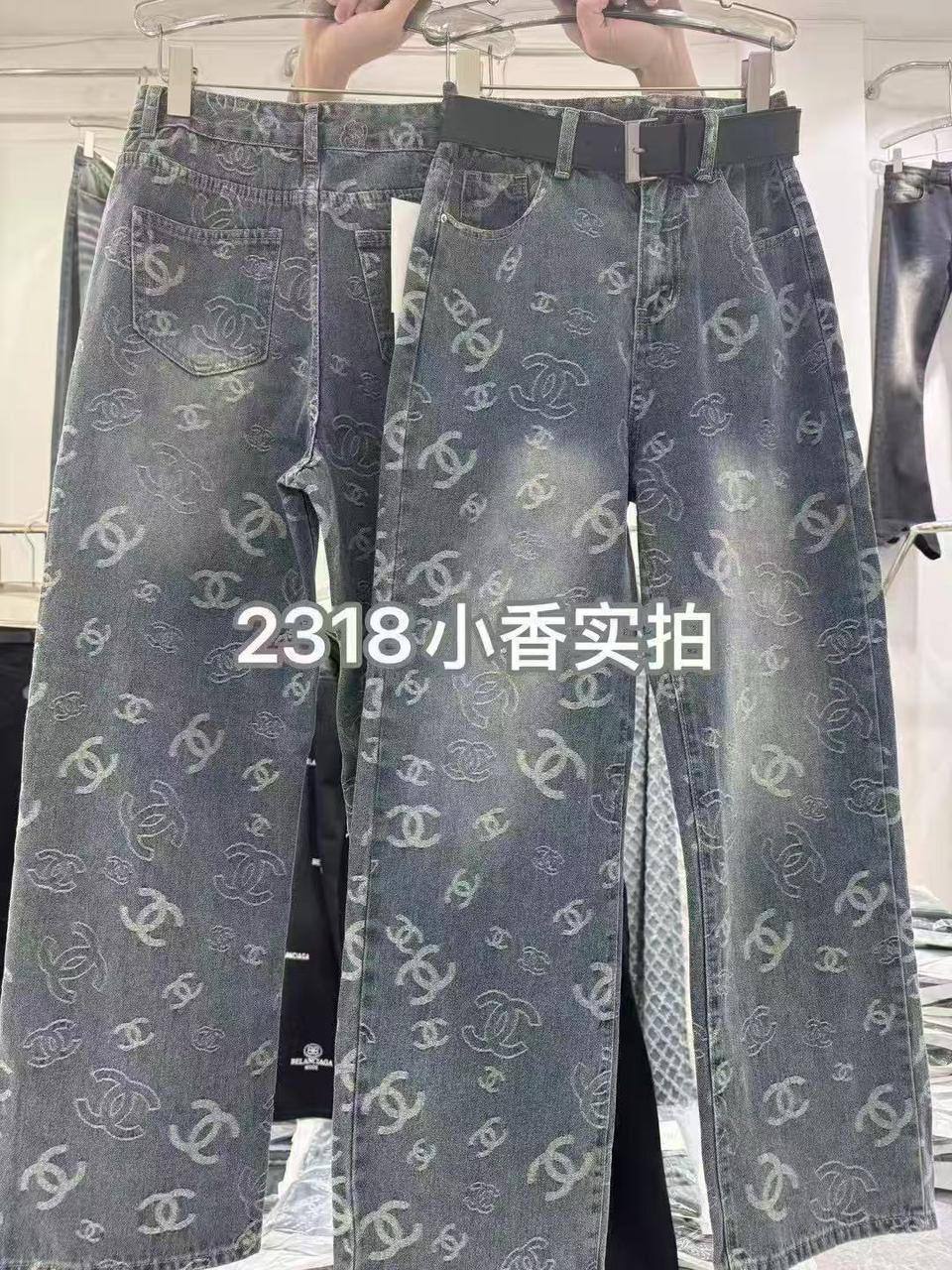 105 dhs

Branded jeans

S-xl

Zain140
♥️♥️♥️