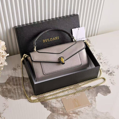 Bvlgari 
100 dhs🇦🇪🇦🇪

with box
size 19×5×9cm

Zain42
♥️♥️♥️