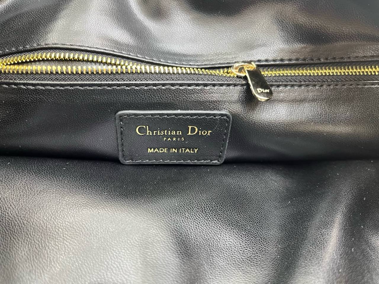 DIOR 

NEW DESIGN  

GOOD QUALITY 

110 DHS🇦🇪🇦🇪🇦🇪

Zain295
♥️♥️♥️