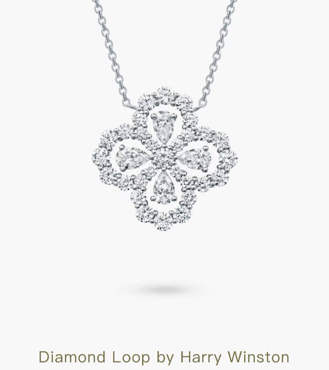 HARRY WINSTON
Necklace 🦋
Earring💥
Master quality 💯
With black boxes 🗃️ 
100 dhs🇦🇪🇦🇪

Zain216
♥️♥️♥️