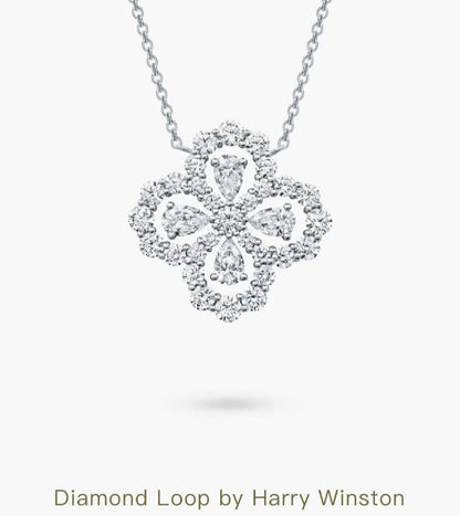 HARRY WINSTON
Necklace 🦋
Earring💥
Master quality 💯
With black boxes 🗃️ 
100 dhs🇦🇪🇦🇪

Zain216
♥️♥️♥️