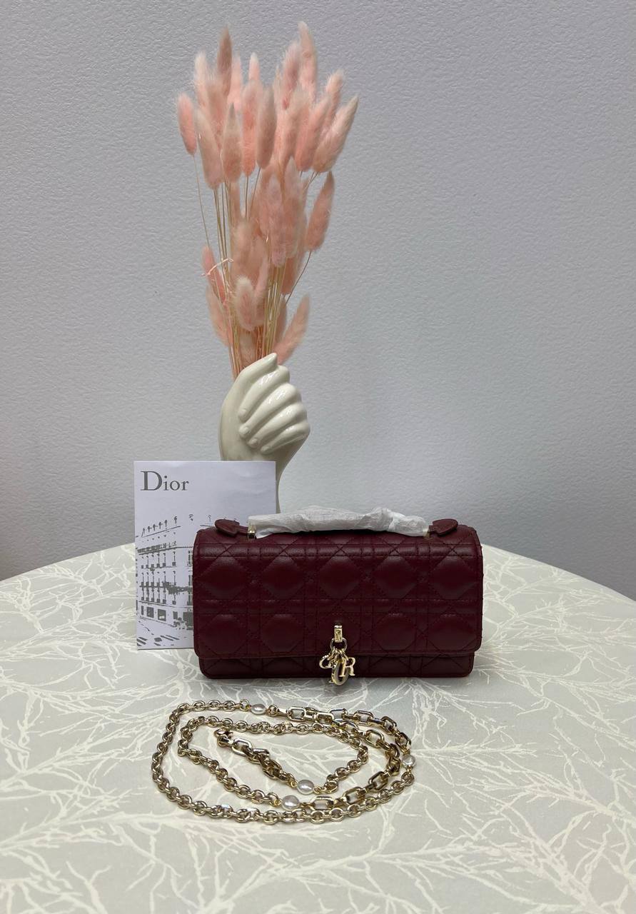 Dior 💕💕✨
Super master quality 🔥🔥
Available ✨💕💕
With full packing 📦🎀
For Price 👇 WhatsApp✅
0568585901 
0507557372
0552275751 Owner Zain 👌

Zain252
♥️♥️♥️
