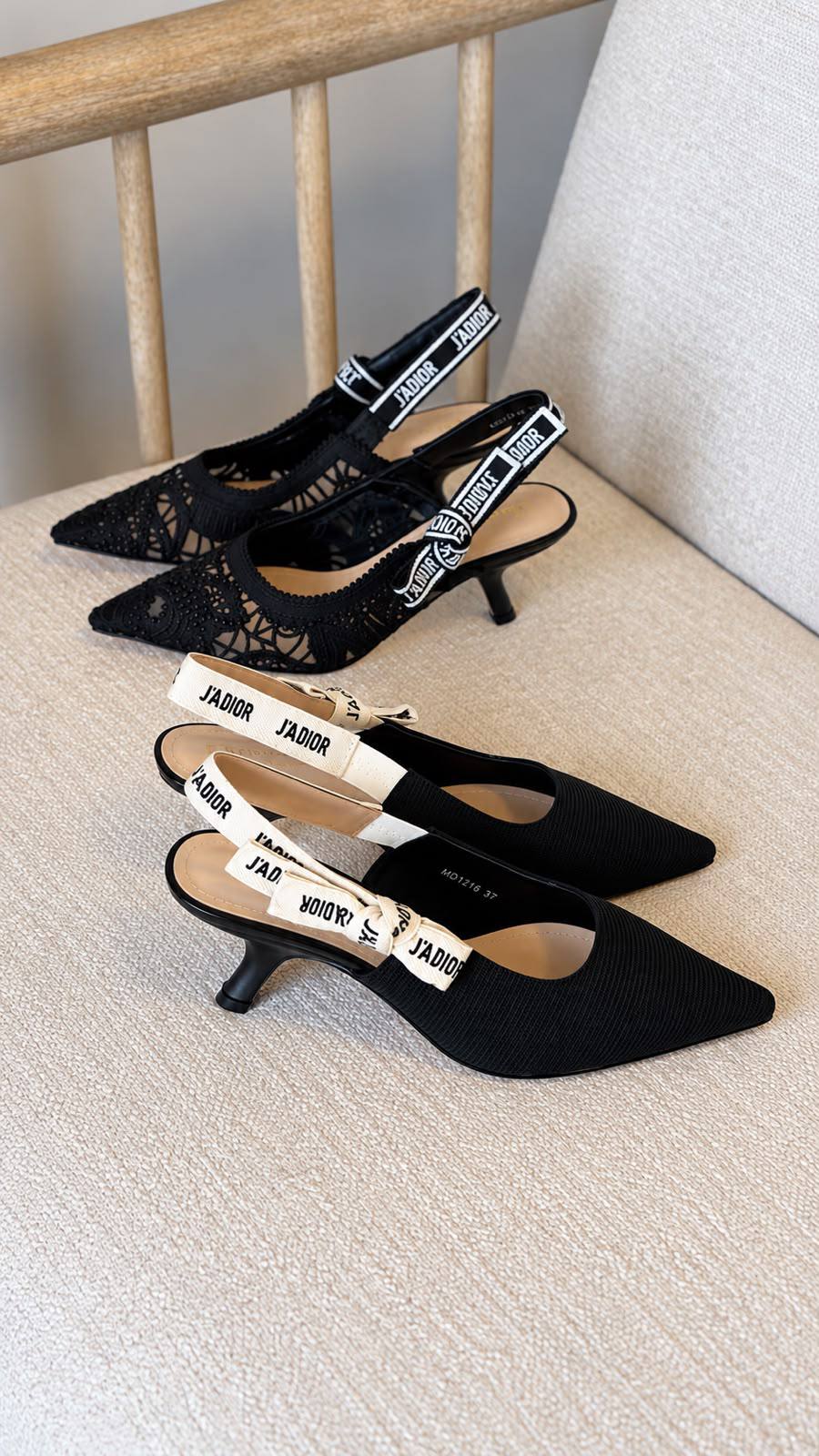 DIOR

QUALITY: SUPER MASTER 

SIZE:36 TO 42🥰
430 dhs🇦🇪🇦🇪🇦🇪

Zain319
♥️♥️♥️
