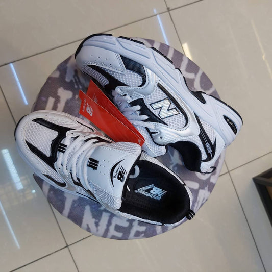 NEW BALANCE
☘️ *SIZE  36  to 41 ☘️                                                                                                       
150 dhs💓

Zain224
♥️♥️♥️