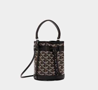 Goyard

100 dhs🌺

Good-quality 

with box🎁🎁🎁

Zain35
♥️♥️♥️
