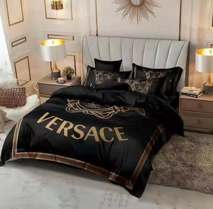 Master 🇫🇷🇫🇷🇫🇷
Give you best life 💥💥
Bedsheets set 
King size cover 6pcs set 
1 duvet cover 
1 fitted sheets 
4 pillowcases 
6pcs set
With paper bag 💼 
120 dhs🗽

Zain99
♥️♥️♥️