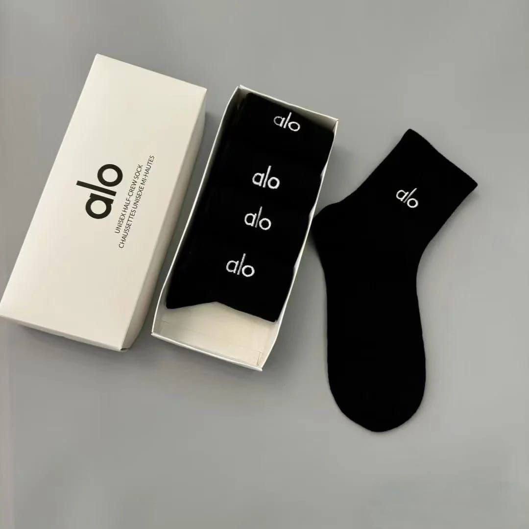 NEW CAME🥰
SOCKS 
GOOD QUALITY
30 dhs🇦🇪🇦🇪
FREE SIZE 

Zain40
♥️♥️♥️