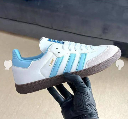 Samba
Size:36 to 45
75 dhs🪙🌨️

Zain241
♥️♥️♥️