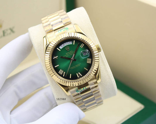 ROLEX MEN GOOD QUALITY
240 dhs✅

Zain304
♥️♥️♥️