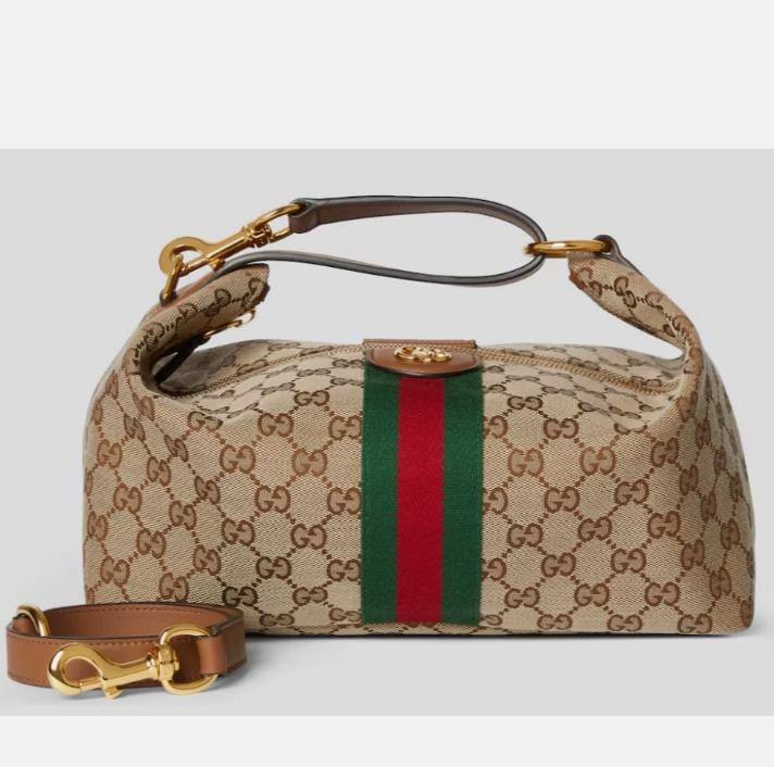 Gucci

90 dhs🇦🇪🇦🇪

with box
Zain239
♥️♥️😂