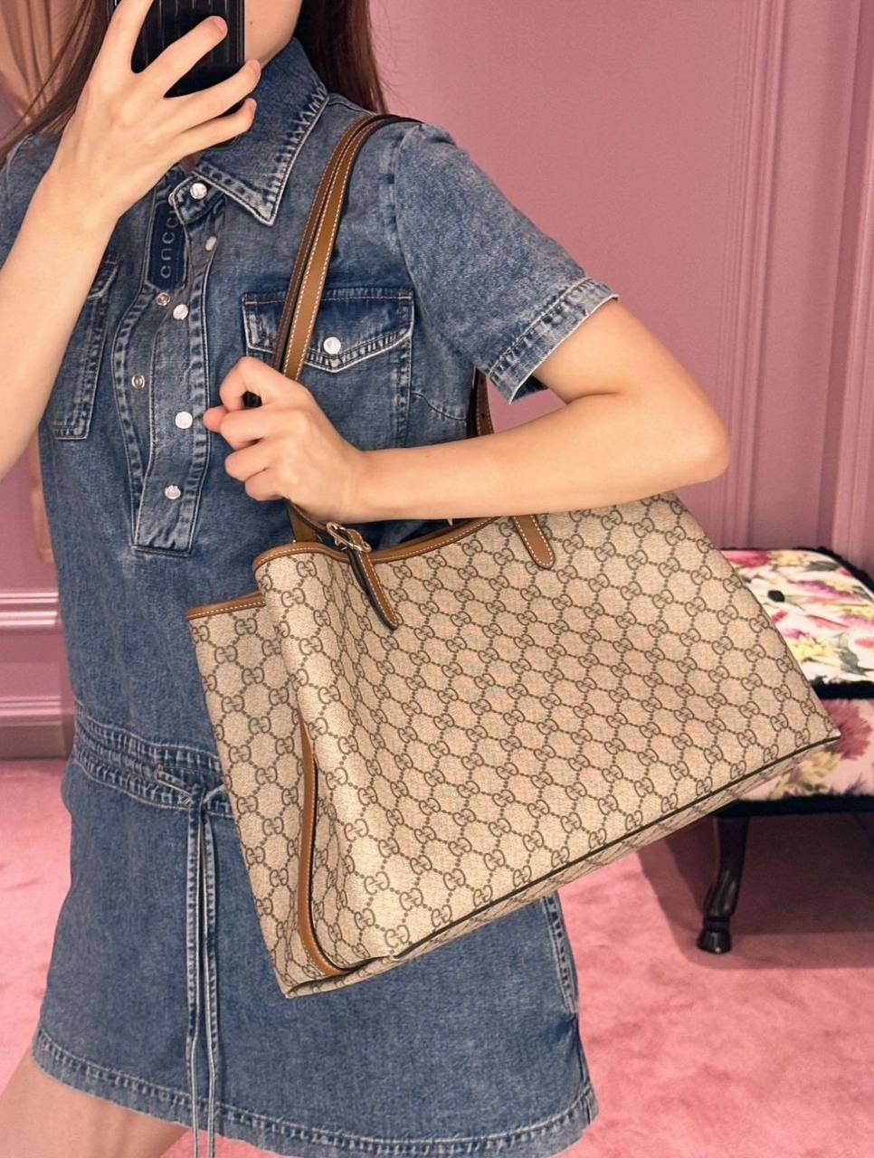 GUCCI 
GOOD QUALITY 
120 dhs✅

Zain295
♥️♥️♥️