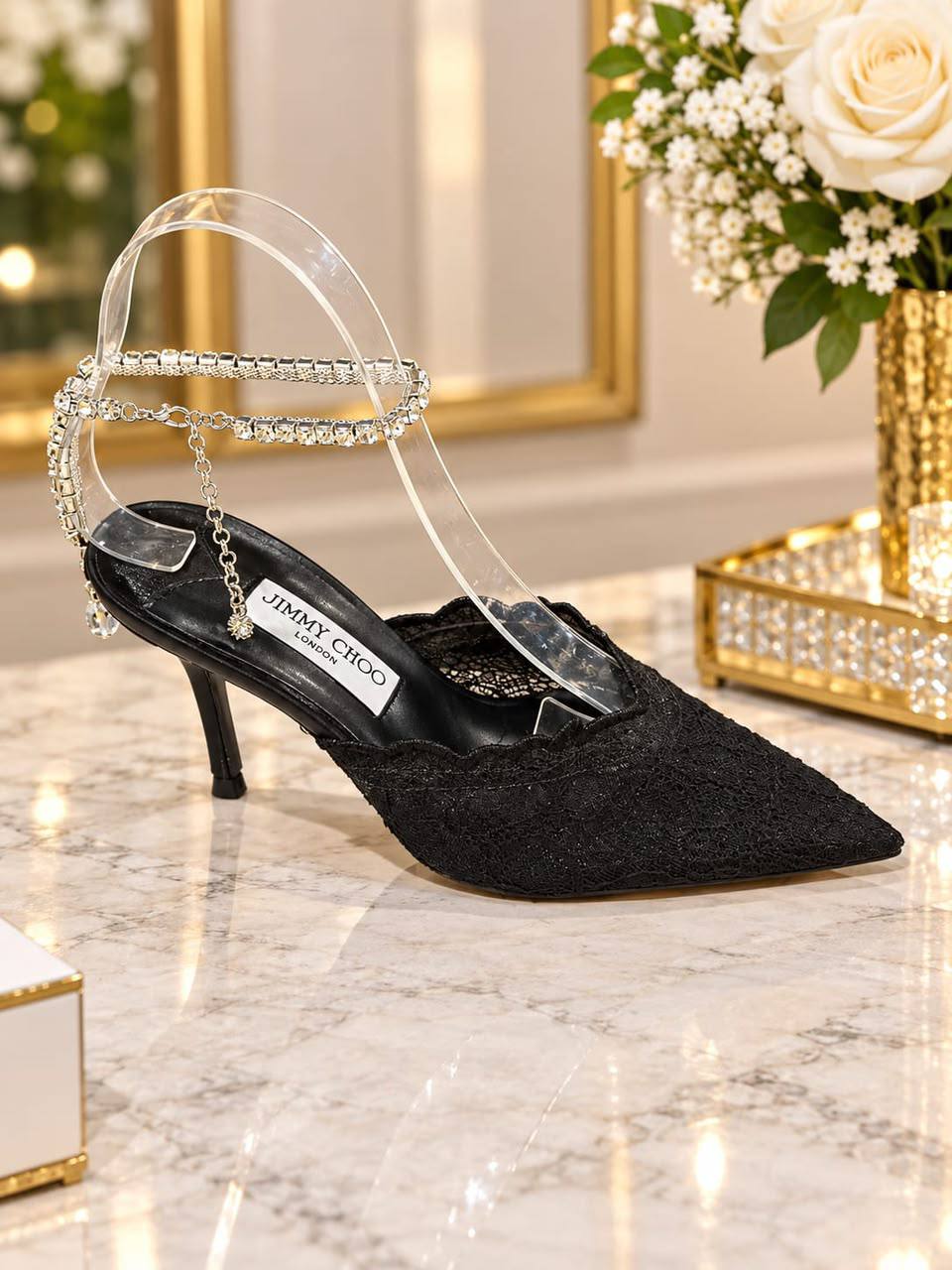 Jimmy choo 

Size 36 to 41 
120 dhs🇦🇪🇦🇪

Zain103
♥️♥️♥️