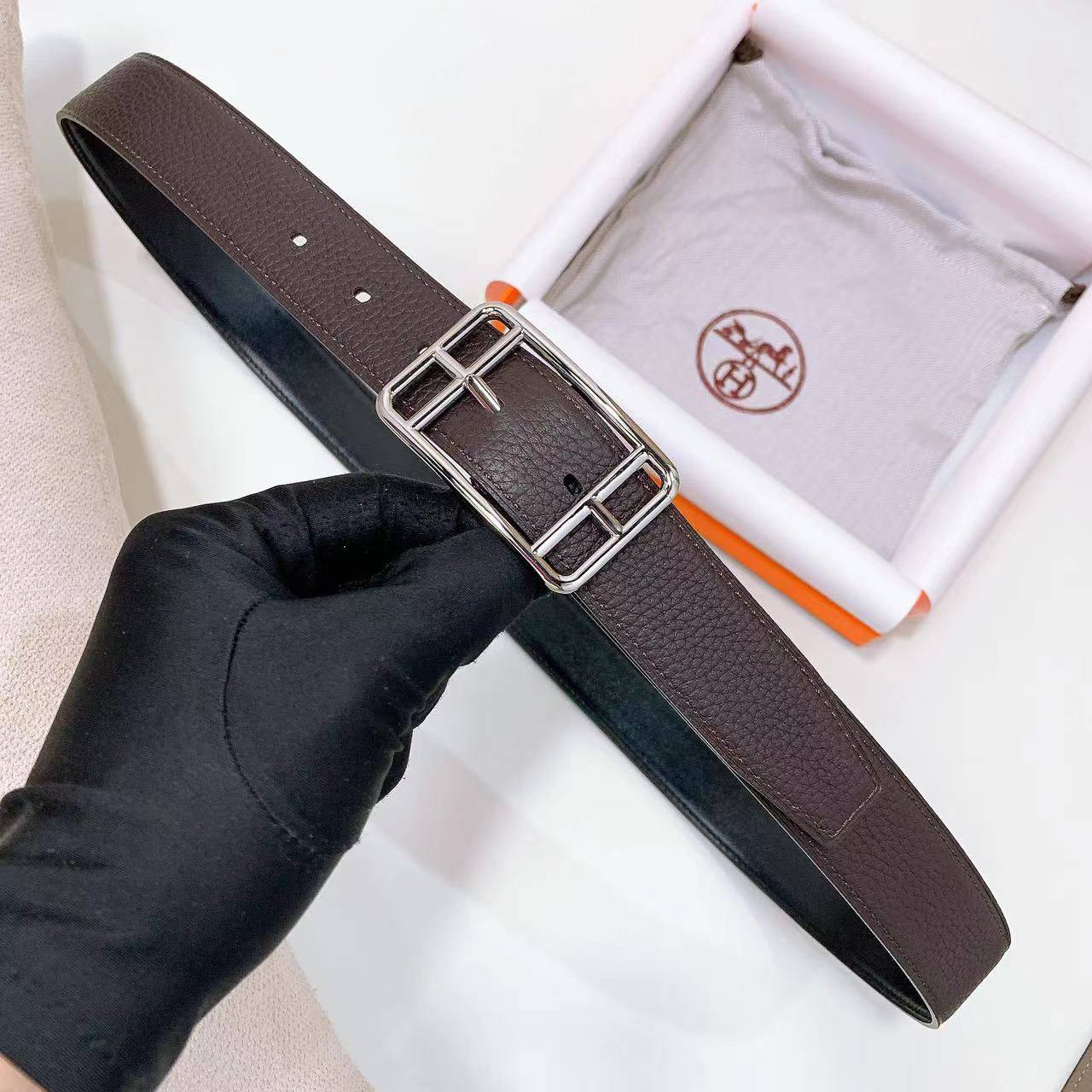 Hermes for men
💜*Super Master* 💜
320 dhs✅

Zain160
♥️♥️♥️