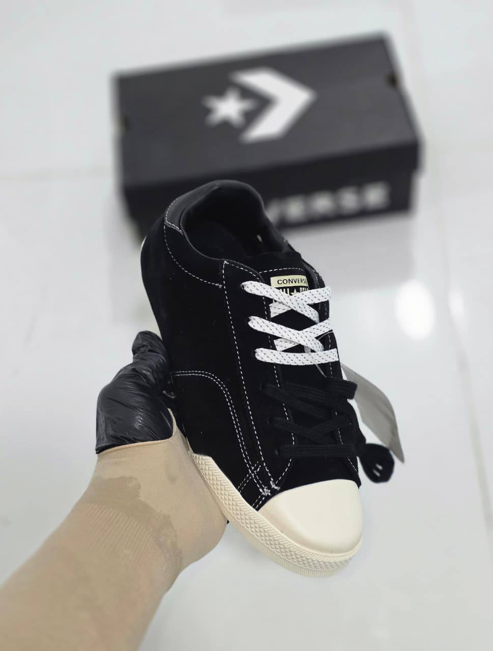Converse
115 dhs🇦🇪🇦🇪

37 t0 40

Zain27
♥️♥️♥️