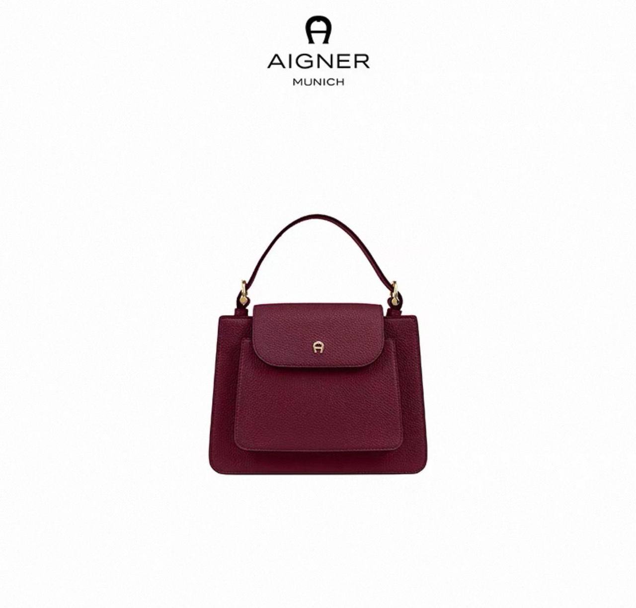 Aigner
100 dhs💓

High-quality 

in box🎁🎁🎁

Zain35
♥️♥️♥️