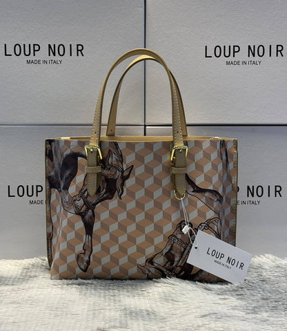 Loup Noir 
Size:29cm

With box 
🎁🎁🎁

95 dhs🪙🌨️

Zain148
♥️♥️♥️