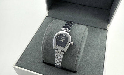 Ladies Watch
60 dhs🇦🇪🇦🇪

Zain45
♥️♥️♥️