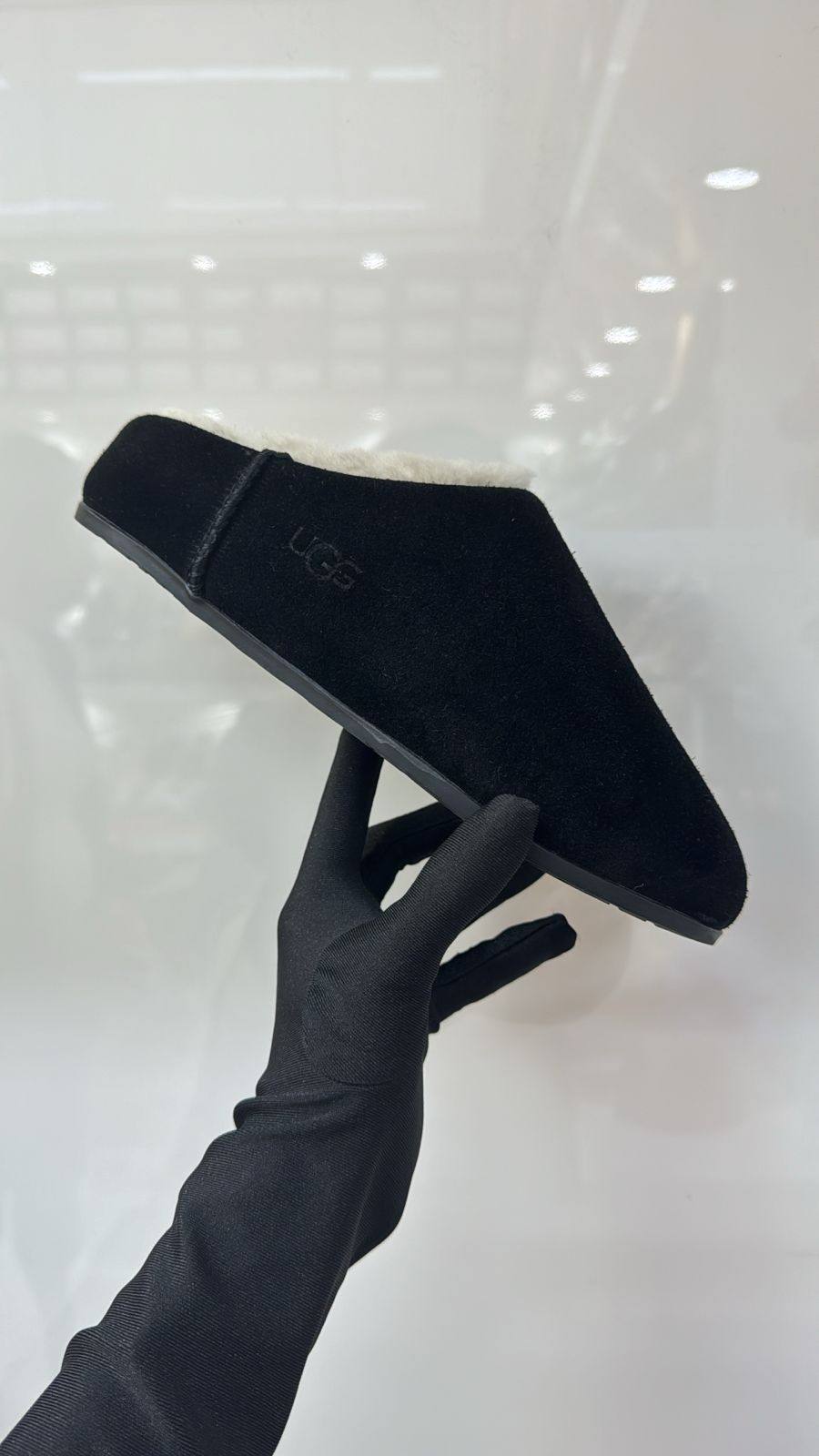 UGG
SIZE  ……… 36-42
QUALITY……MASTER
250 dhs🪙🌨️

Zain119
♥️♥️♥️