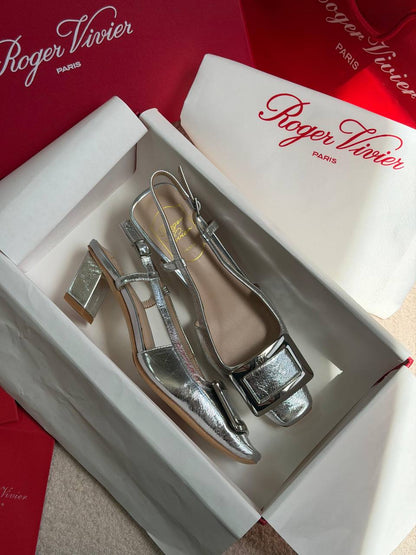 Roger Vivier
𝐑𝐎𝐆𝐄𝐑 𝐕𝐈𝐕𝐈𝐄𝐑
𝐕𝐈𝐏 𝐐𝐔𝐀𝐋𝐈𝐓𝐘
𝐒𝐈𝐙𝐄 {35 𝐭𝐨 42} 
470 dhs✅

Zain81
♥️♥️♥️