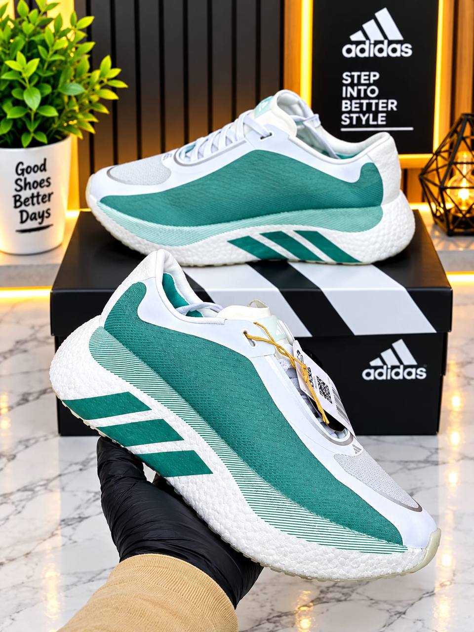 Adidas

40 to 45
135 dhs🇦🇪🇦🇪

Zain27
♥️♥️♥️