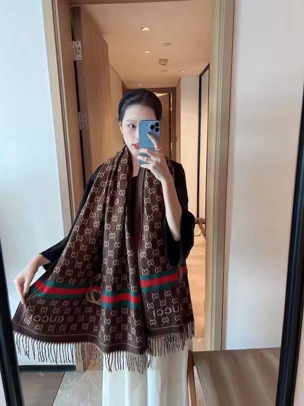 Coming new stock
Winter scarf 
45 dhs🪙🌨️

Zain93
♥️♥️♥️