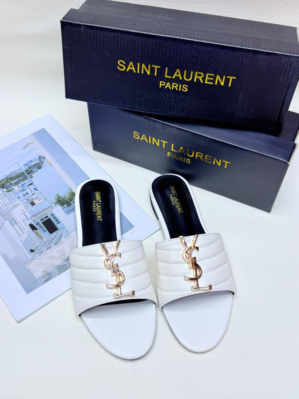 *🔥new arrival🔥*
YSL ladies 
Size 36to41
65 dhs🪙💕

Zain236
♥️♥️♥️