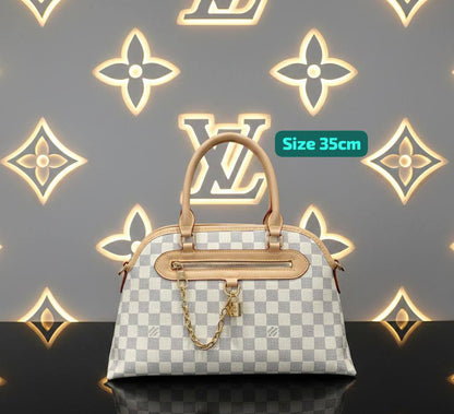LV
Good quality 2 in 1 
120 dhs🪙🌨️

Zain186
♥️♥️♥️