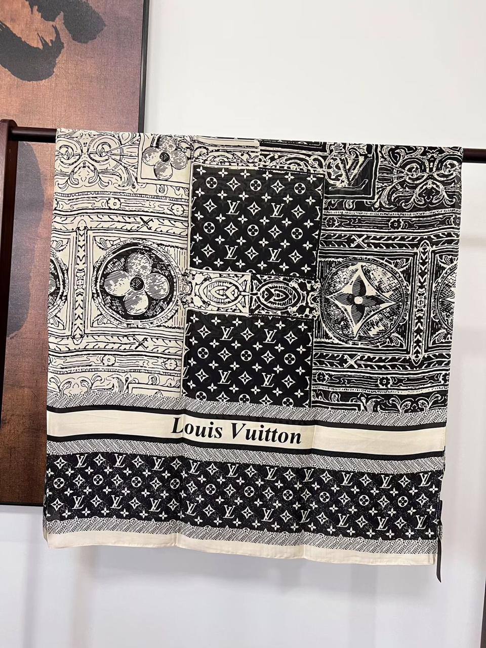 Silk scarf
40 dhs❣️

Zain60
❣️❣️❣️