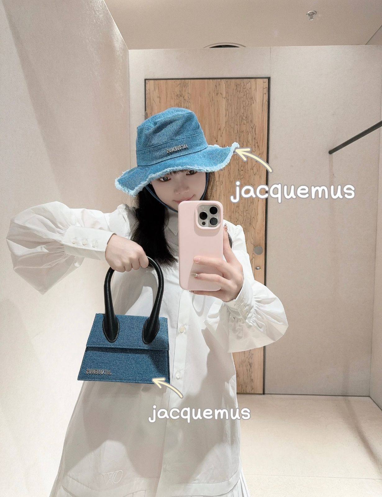 JACQUEMUS
 HIGH QUALITY 
NEW CAME ,

WITH BOX 
🎁🎁🎁

110 dhs❣️

Zain39
♥️♥️♥️