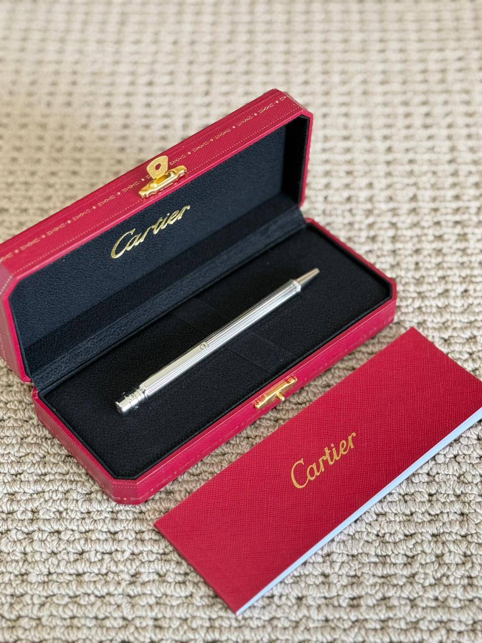 CARTIER
*New Pen*
*Master Quality*
190 dhs✅

Zain179
♥️♥️♥️