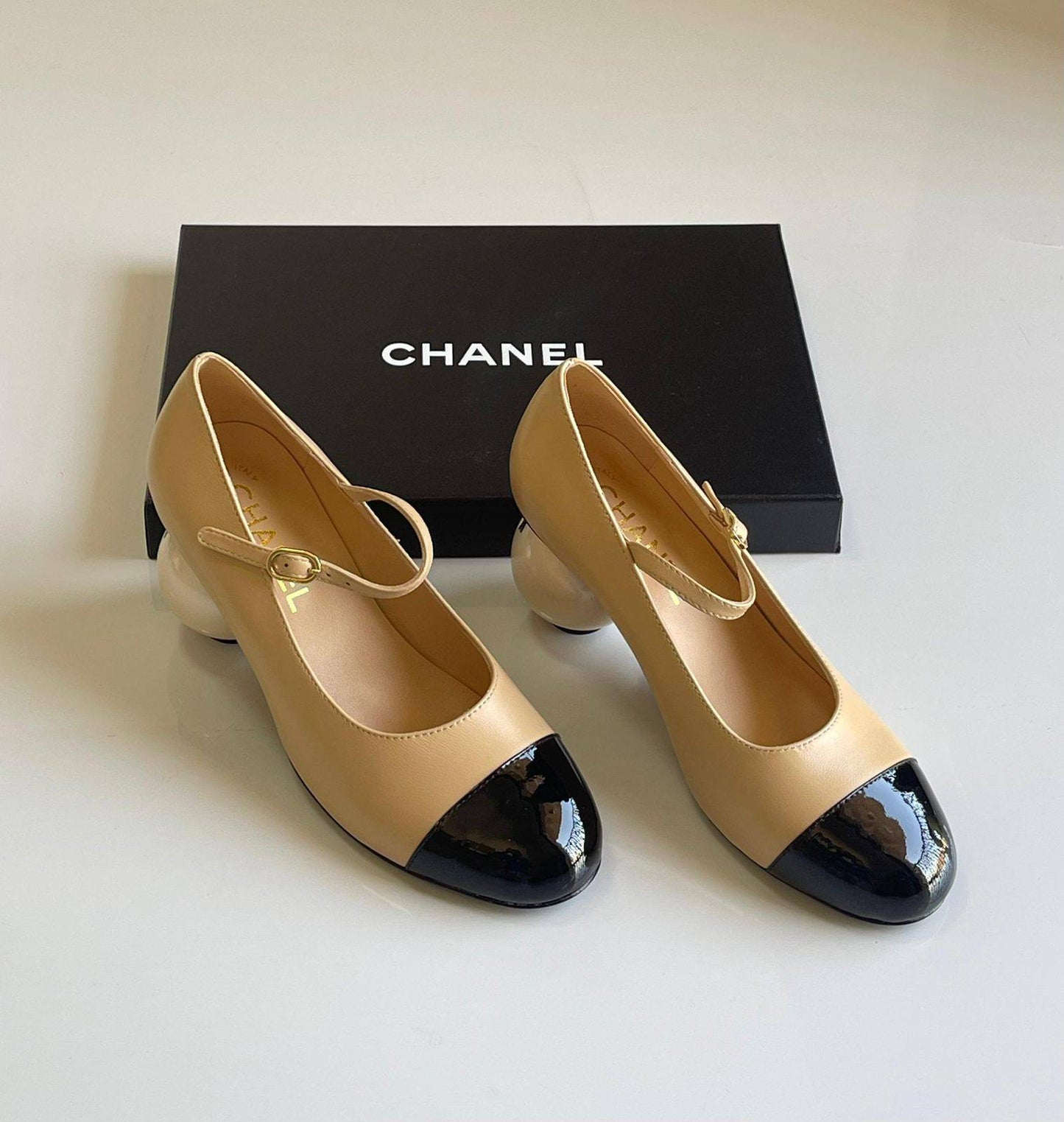 CHANEL 
SuperMaster Quality 💯
530 dhs🗽
Size: 36-41💥

Zain171
♥️♥️♥️