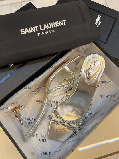 YSL
SIZE 36-41 AVAILABLE 
140 dhs❣️

Zain88
♥️♥️♥️