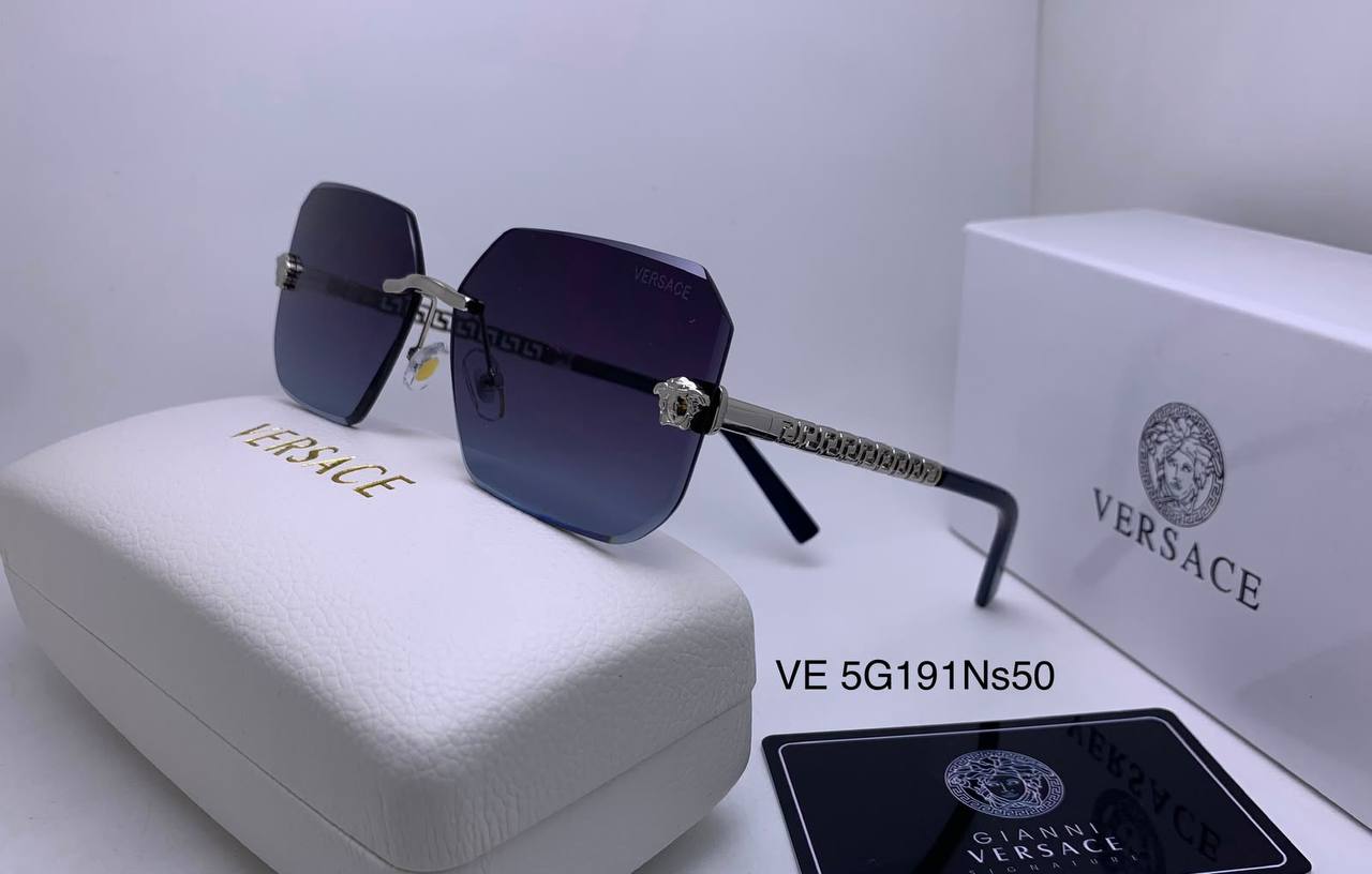 Versace
70 dhs🇦🇪🇦🇪

Zain126
♥️♥️♥️