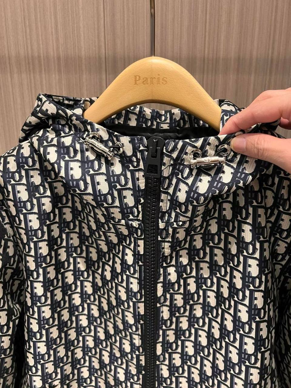 *New collections     
230 dhs🇦🇪🇦🇪
*good  quality  
*Sizes:S M L * 
*AVAILABLE NOW*🥰🛍️🛍️

Zain231
♥️♥️♥️