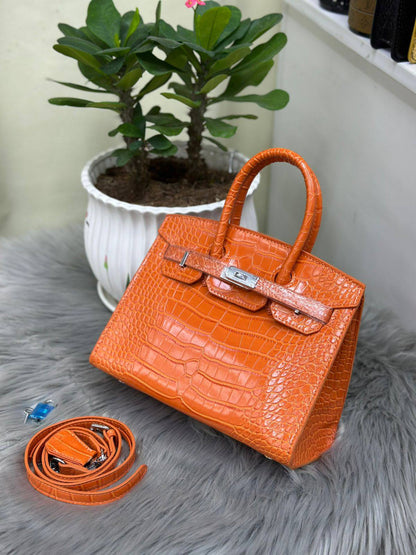 HERMES
SIZE  ……… 25CM 🥰🥰🥰
105 dhs🪙🌨️

Zain244
♥️♥️♥️
