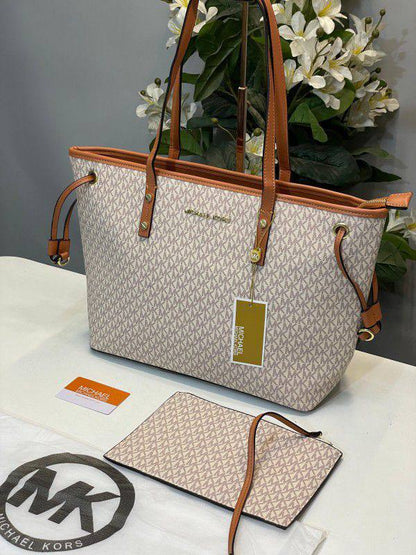 COACH
100 dhs💓

Zain175
♥️♥️♥️