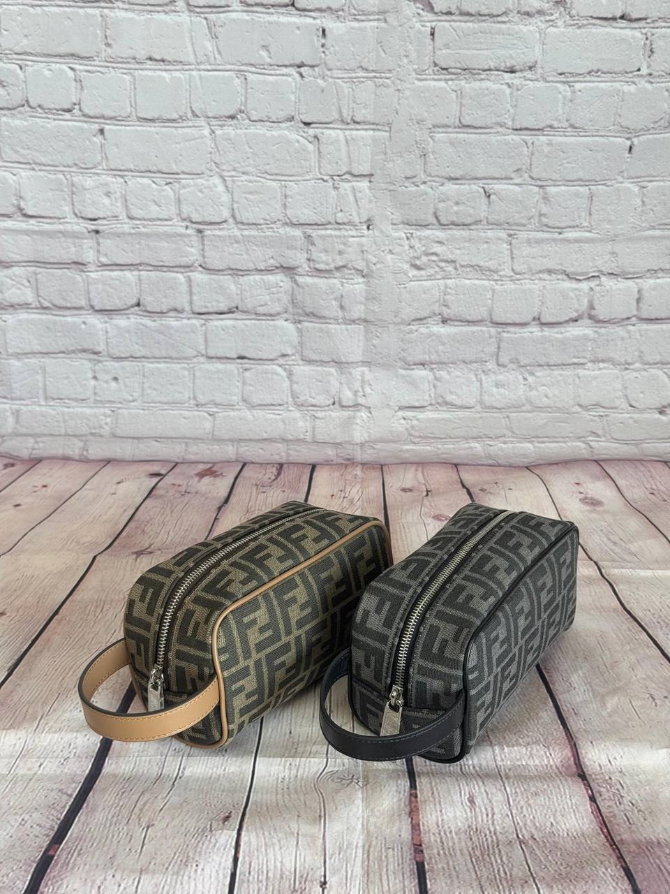 FENDI
640 dhs💓
*NEW COLLECTION*
*AVAILABLE IN 2 COLORS*🪭

Zain284
♥️♥️♥️
