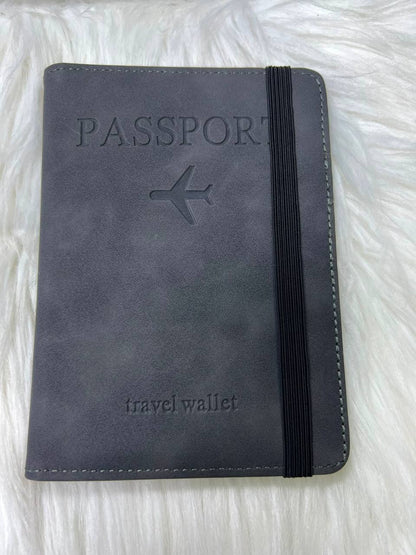 Passport Holder
40 dhs💓

Zain182
♥️♥️♥️
