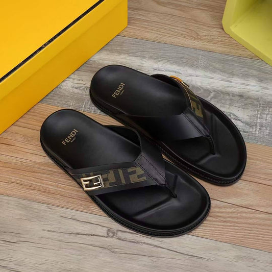 Fendi
high quality
Size 40-46 
170 dhs🪙🖤

Zain57
♥️♥️♥️