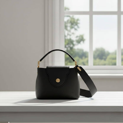 NON - BRANDED BAG
ᴍᴀᴛᴛᴇ ʟᴇᴀᴛʜᴇʀ ᴍᴀᴛᴇʀɪᴀʟ
ɢᴏʟᴅ ʜᴀʀᴅᴡᴀʀᴇ
ᴡɪᴛʜ ʟᴏɴɢ ʙᴇʟᴛ sᴛʀᴀᴘ
GOOD QUALITY MATERIAL
ᴡɪᴛʜ BOX
🎁🎁🎁

sɪᴢᴇ 25cm ᴘʀɪᴄᴇ : *75 ᴅʜs* 

sɪᴢᴇ 20cm ᴘʀɪᴄᴇ : *70 ᴅʜs* 

Zain31
♥️♥️♥️